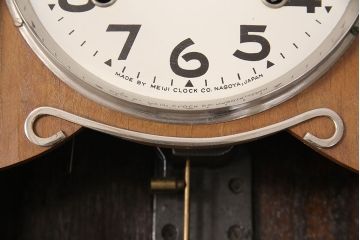 アンティーク時計　昭和中期　Meiji(明治時計社)　ゼンマイ式　クラシカルな雰囲気溢れる大振りの掛け時計(振り子時計、柱時計、古時計)(R-051016)