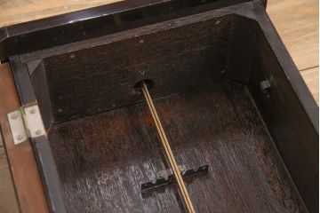 アンティーク時計　昭和中期　Meiji(明治時計社)　ゼンマイ式　クラシカルな雰囲気溢れる大振りの掛け時計(振り子時計、柱時計、古時計)(R-051016)