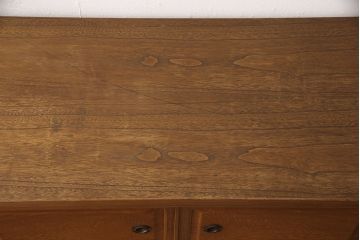 中古　国産高級家具　屋久杉・中桐材　上品な屋久杉の杢目が上質な空間づくりに活躍するローボード(テレビ台、収納棚、戸棚)(R-051022)