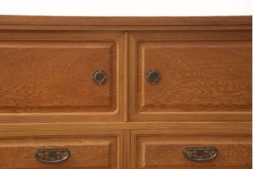 中古　国産高級家具　屋久杉・中桐材　上品な屋久杉の杢目が上質な空間づくりに活躍するローボード(テレビ台、収納棚、戸棚)(R-051022)