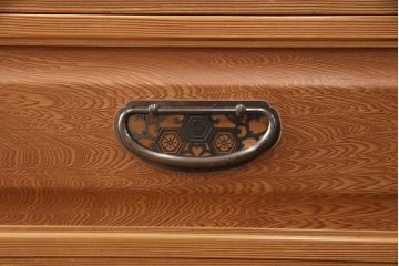 中古　国産高級家具　屋久杉・中桐材　上品な屋久杉の杢目が上質な空間づくりに活躍するローチェスト(サイドボード、テレビ台、引き出し)(R-051023)