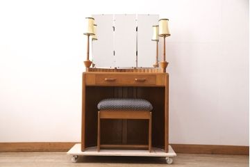 イギリスヴィンテージ　E.GOMME社　オーク材　希少品!レトロな照明付きのビンテージドレッサー&スツールセット(化粧台、三面鏡、鏡台、イス、椅子)(R-051033)