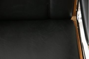 和製ヴィンテージ　コクヨ　ローズウッド材　希少モデル!かっこ良さと温かい雰囲気を兼ね備えたラウンジチェア(1人掛けソファ、アームチェア、デスクチェア、オフィスチェア、回転チェア、ビンテージ)(R-051036)
