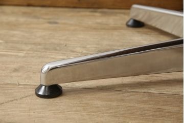 和製ヴィンテージ　コクヨ　ローズウッド材　希少モデル!かっこ良さと温かい雰囲気を兼ね備えたラウンジチェア(1人掛けソファ、アームチェア、デスクチェア、オフィスチェア、回転チェア、ビンテージ)(R-051036)