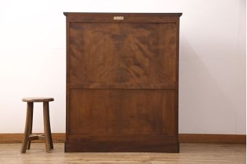 中古　美品　松本民芸家具　シックな佇まいが落ち着いた空間を演出するシンプルなA型整理箪笥(引き出し、チェスト)(R-051039)