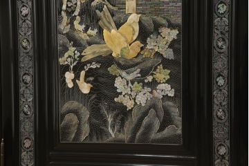 中古　最高級品　希少!豪華絢爛な装飾が存在感を放つ螺鈿細工のワードローブ(衣装タンス、収納棚、洋服タンス)(定価約500万円)(R-051045)