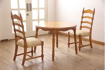 中古　美品　横浜クラシック家具　ダニエル(Daniel)　アメリカンテーブルとロべリアラダーチェア2脚セット(ダイニングテーブル、チェア、イス)(3点合計定価約60万円)(R-051046)