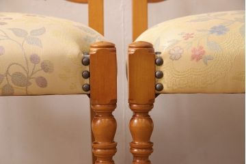 中古　美品　横浜クラシック家具　ダニエル(Daniel)　アメリカンテーブルとロべリアラダーチェア2脚セット(ダイニングテーブル、チェア、イス)(3点合計定価約60万円)(R-051046)