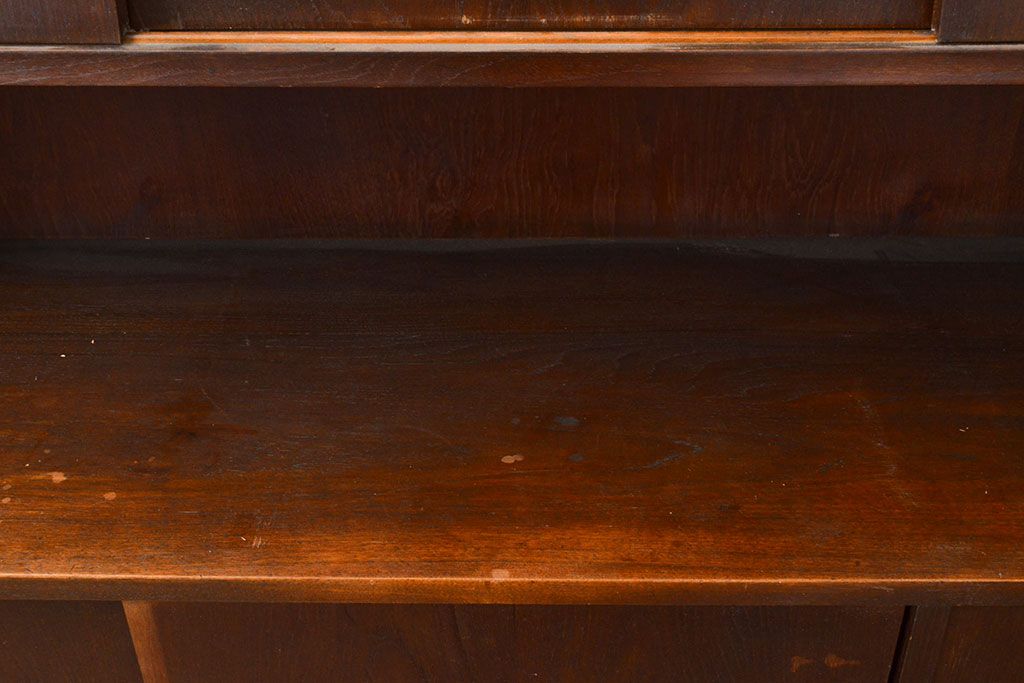 デンマークヴィンテージ　チーク材　北欧家具らしいスタイリッシュさが魅力のサイドボード(収納棚、戸棚、サイドキャビネット、ビンテージ)(R-051052)