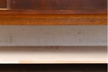 デンマークヴィンテージ　チーク材　北欧家具らしいスタイリッシュさが魅力のサイドボード(収納棚、戸棚、サイドキャビネット、ビンテージ)(R-051052)