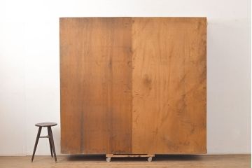 アンティーク家具　昭和中期　脚(台輪)付きリメイク　店舗什器としてもおすすめ!たっぷり収納できるキャビネット(収納棚、戸棚、飾り棚)(R-051057)