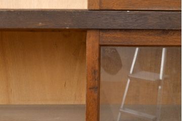 アンティーク家具　昭和中期　脚(台輪)付きリメイク　店舗什器としてもおすすめ!たっぷり収納できるキャビネット(収納棚、戸棚、飾り棚)(R-051057)