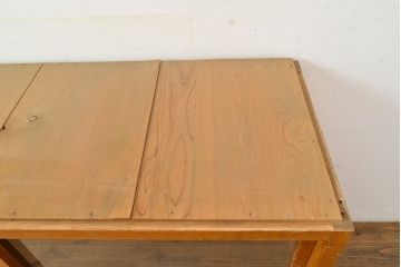 アンティーク家具　昭和中期　ラワン材　リビングボードとしてもおすすめ!素朴な木の風合いが味わい深い収納棚(サイドボード、飾り棚、陳列棚、店舗什器、引き出し)(R-051060)