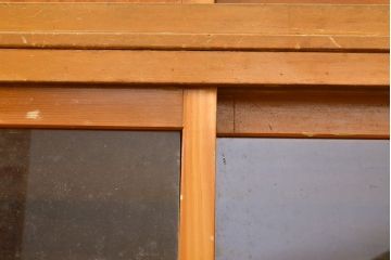 アンティーク家具　昭和中期　ラワン材　リビングボードとしてもおすすめ!素朴な木の風合いが味わい深い収納棚(サイドボード、飾り棚、陳列棚、店舗什器、引き出し)(R-051060)