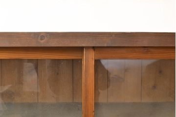 和製アンティーク　杉材　八尺もある特大サイズはレア!格子のガラスがノスタルジックな雰囲気を醸し出す重ね収納棚(ガラス戸棚、キャビネット、店舗什器)(R-051061)