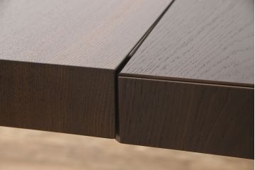 中古　美品　ACTUS(アクタス)取扱い　Poliform(ポリフォーム)　一人暮らしの方からファミリーの方にもおすすめ!モダンな空間を演出するエクステンションテーブル(ダイニングテーブル、2人掛け、4人掛け、6人掛け)(R-051066)