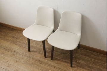 中古　ACTUS(アクタス)取扱い　Poliform(ポリフォーム)　モダンな空間を演出するエクダイニングチェア2脚セット(椅子)(R-051067)