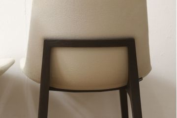 中古　ACTUS(アクタス)取扱い　Poliform(ポリフォーム)　モダンな空間を演出するエクダイニングチェア2脚セット(椅子)(R-051067)