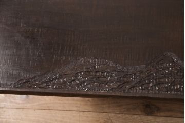中古　美品　特注品　激レア!重厚な脚と厚みのある天板が魅力的な日光彫りの座卓(ローテーブル)(R-051068)