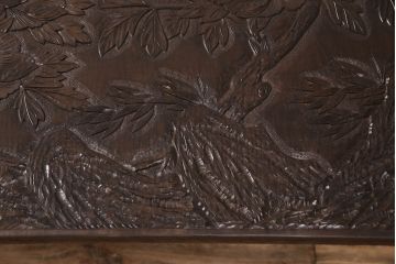 中古　美品　特注品　激レア!重厚な脚と厚みのある天板が魅力的な日光彫りの座卓(ローテーブル)(R-051068)