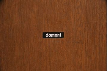 中古　美品　カリモク　domani(ドマーニ)　QUEENS　LIFE(クイーンズライフ)　木目を組み合わせた天板が目を引くダイニングテーブル(エクステンションテーブル、4人掛け、6人掛け)(定価約39万円)(R-051069)