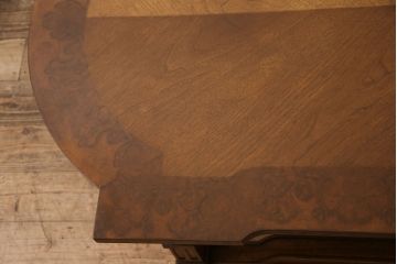 中古　美品　DREXEL HERITAGE(ドレクセルヘリテイジ)　FRANCESCA(フランチェスカ)シリーズ　細部にまでこだわった格調高いデザインが魅力のセンターテーブル(カクテルテーブル、ローテーブル)(定価約56万円)(R-051072)