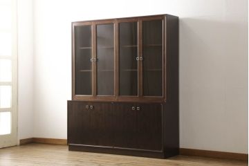 ビンテージ家具　山品木工　ローズウッド　絶版品　高級感漂う上品なキャビネット(収納棚、飾り棚、本箱、ブックケース、ヴィンテージ)(R-051075)