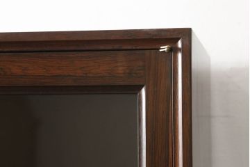 ビンテージ家具　山品木工　ローズウッド　絶版品　高級感漂う上品なキャビネット(収納棚、飾り棚、本箱、ブックケース、ヴィンテージ)(R-051075)