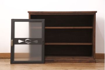 ラフジュ工房オリジナル　和製アンティーク　古建具リメイク　黒のペイントカラーがきりっとしたかっこ良さを演出する収納棚(戸棚、キャビネット)(R-051077)