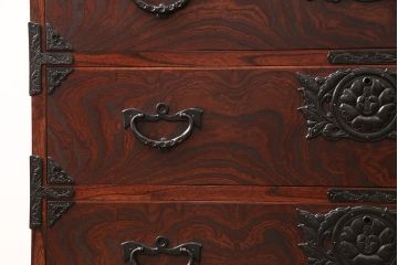 中古　岩谷堂箪笥　かくし付き　上質な和の空間づくりにおすすめの整理箪笥(引き出し、チェスト)(R-051079)