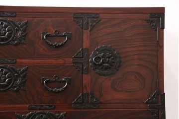 中古　岩谷堂箪笥　かくし付き　上質な和の空間づくりにおすすめの整理箪笥(引き出し、チェスト)(R-051079)