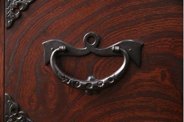 中古　岩谷堂箪笥　かくし付き　上質な和の空間づくりにおすすめの整理箪笥(引き出し、チェスト)(R-051079)