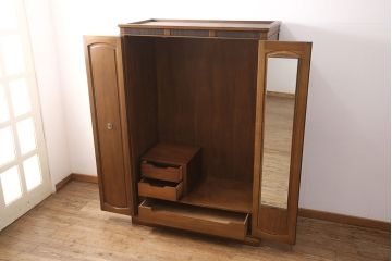 中古　美品　DREXEL HERITAGE(ドレクセルヘリテイジ)　Triune(トライユン)シリーズ　マホガニー材の木肌が美しいワードローブ(引き出し付き、キャビネット、収納棚、戸棚)(定価約90万円)(R-051083)