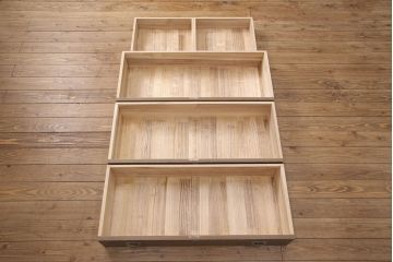 中古　美品　総桐　衣装盆・かくし付き　しっとりとした落ち着いた雰囲気を醸し出す加茂総桐箪笥(並厚、総桐たんす、衣装箪笥、和タンス、着物箪笥)(定価約70万円)(R-051084)