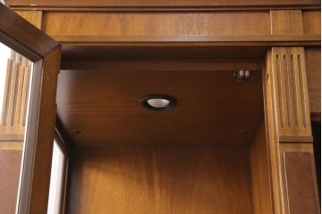 中古　美品　DREXEL HERITAGE(ドレクセルヘリテイジ)　FRANCESCA(フランチェスカ)シリーズ　優雅な佇まいの大型キャビネット(AVボード、収納棚、戸棚)(定価約345万円)(R-051086)