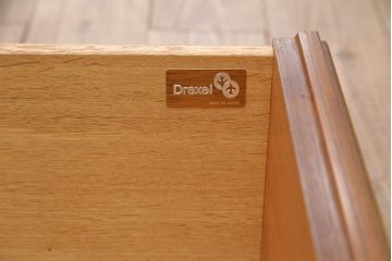 中古　美品　DREXEL HERITAGE(ドレクセルヘリテイジ)　FRANCESCA(フランチェスカ)シリーズ　優雅な佇まいの大型キャビネット(AVボード、収納棚、戸棚)(定価約345万円)(R-051086)