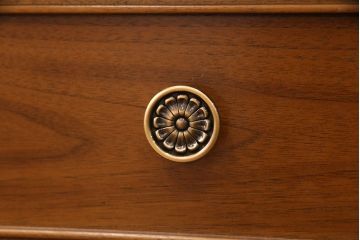 中古　美品　DREXEL HERITAGE(ドレクセルヘリテイジ)　FRANCESCA(フランチェスカ)シリーズ　優雅な佇まいの大型キャビネット(AVボード、収納棚、戸棚)(定価約345万円)(R-051086)