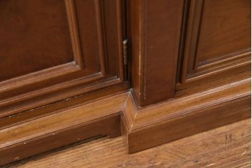 中古　美品　DREXEL HERITAGE(ドレクセルヘリテイジ)　FRANCESCA(フランチェスカ)シリーズ　優雅な佇まいの大型キャビネット(AVボード、収納棚、戸棚)(定価約345万円)(R-051086)