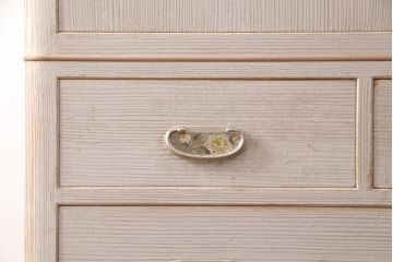 中古　在銘　総桐　かくし付き　上品な佇まいの加茂総桐箪笥(胴丸)(総桐たんす、和タンス、衣装箪笥、着物箪笥)(定価約140万円)(R-051088)
