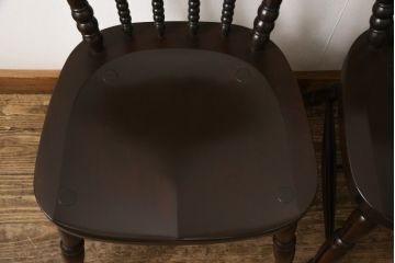 中古　松本民芸家具　16型スピンドルチェア　ゆったりと座れるダイニングチェア2脚セット(板座チェア、椅子)(R-051093)