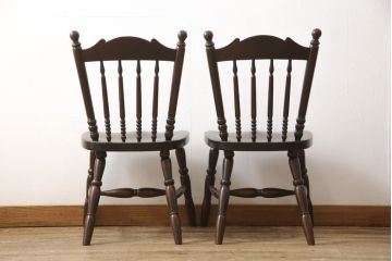 中古　松本民芸家具　16型スピンドルチェア　ゆったりと座れるダイニングチェア2脚セット(板座チェア、椅子)(R-051093)