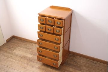 中古　横浜クラシック家具　ダニエル(Daniel)　アーリーアメリカン　カントリースタイルにおすすめなチェスト(小抽斗タンス、引き出し)(定価約35万円)(R-051094)