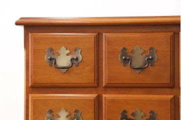 中古　横浜クラシック家具　ダニエル(Daniel)　アーリーアメリカン　カントリースタイルにおすすめなチェスト(小抽斗タンス、引き出し)(定価約35万円)(R-051094)