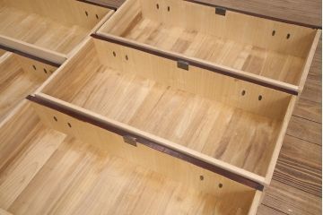 中古　伝統民芸家具　岩谷堂箪笥　躍動感のある木目を楽しめる整理箪笥(衣装箪笥、収納箪笥、引き出し、チェスト)(R-051095)