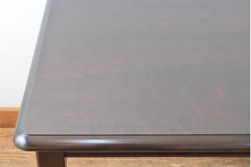 中古　北海道民芸家具　細身の脚が上品な印象を高めるダイニングテーブル(4人掛け、食卓)(R-051097)