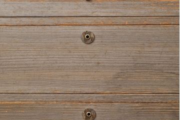 和製アンティーク　シンプルで上品な佇まいの衣装盆付き総桐箪笥(衣装箪笥、着物箪笥、和タンス、桐たんす)(R-051109)