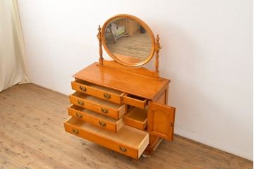 中古　超美品　横浜クラシック家具　ダニエル(Daniel)　ラウンド型の鏡が印象的なドレッサー&スツールセット(鏡台、チェスト、チェア)(定価約74万円)(R-051110)