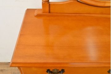 中古　超美品　横浜クラシック家具　ダニエル(Daniel)　ラウンド型の鏡が印象的なドレッサー&スツールセット(鏡台、チェスト、チェア)(定価約74万円)(R-051110)