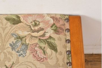 中古　超美品　横浜クラシック家具　ダニエル(Daniel)　ラウンド型の鏡が印象的なドレッサー&スツールセット(鏡台、チェスト、チェア)(定価約74万円)(R-051110)