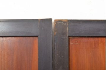 アンティーク建具　黒い框が和モダンな印象を高める板戸4枚セット(帯戸、引き戸)(R-051120)